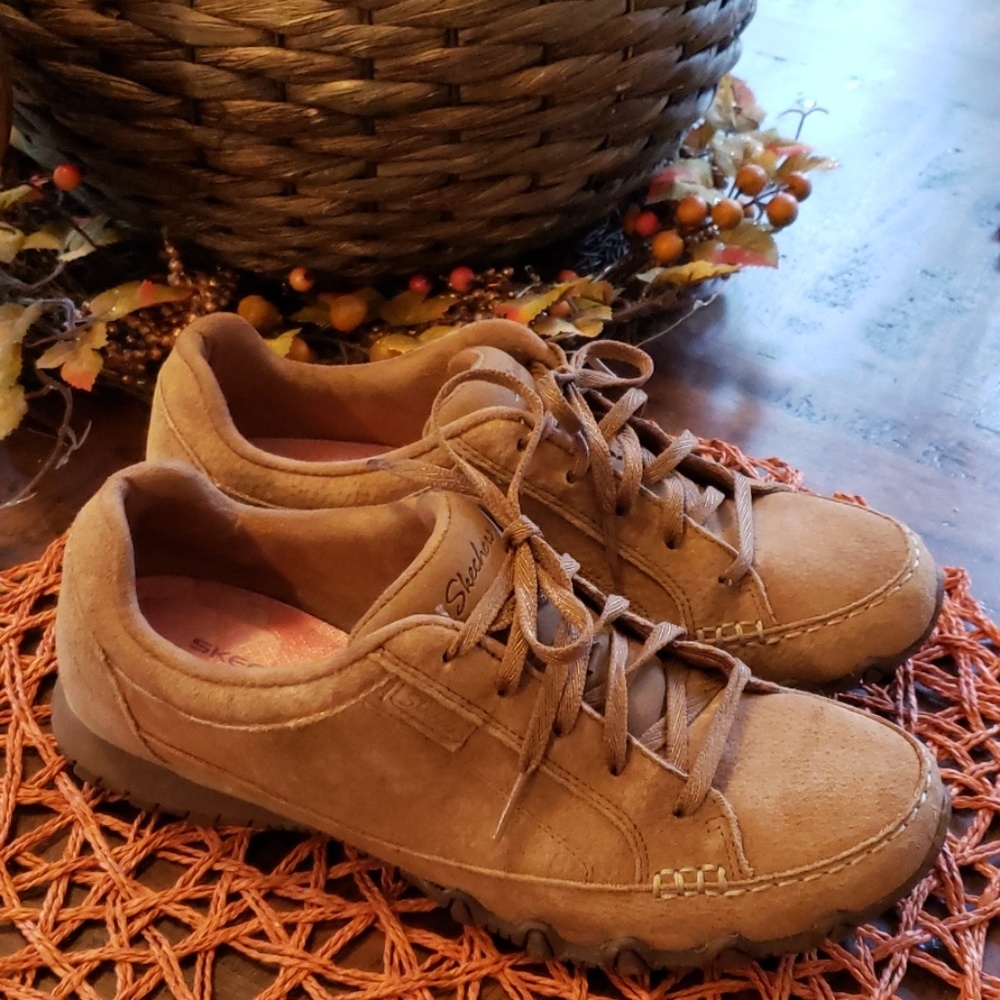 Skechers womens shoes